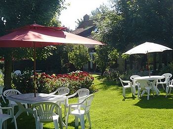 Imagen de los exteriores del Hotel H&ocirc;tel Ferme De La Raterie. Foto 10