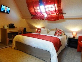 Imagen del bar/restaurante del Hotel H&ocirc;tel Ferme De La Raterie. Foto 2