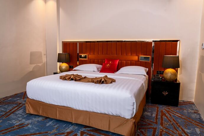 Imagen de la habitación del Hotel H&ocirc;tel Fleur De Lys Point E. Foto 6