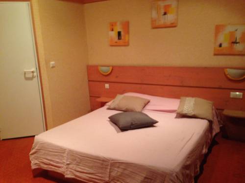 Imagen de la habitación del Hotel H&ocirc;tel Floritel. Foto 5