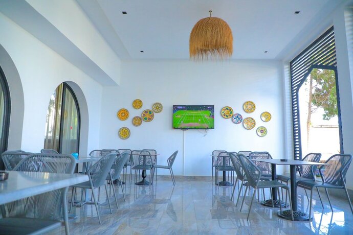 Imagen general del Hotel H&ocirc;tel GA&Iuml;A. Foto 14