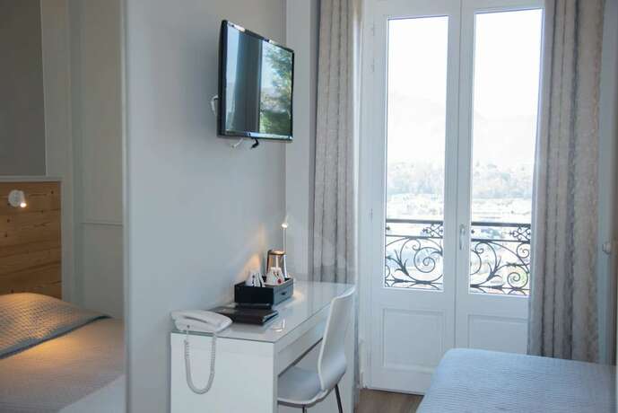Imagen general del Hotel H&ocirc;tel Gallia, AIX LES BAINS. Foto 5