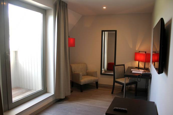 Imagen de la habitación del Hotel Hôtel Golf Relais de l\'Empereur. Foto 9