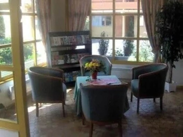 Imagen de los interiores del Hotel H&ocirc;tel Grill Le Coudray-montceaux. Foto 20