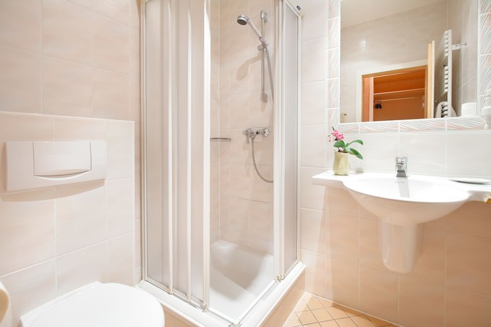 Imagen de la habitación del Hotel H&ocirc;tel Gruber, Steinheim. Foto 13