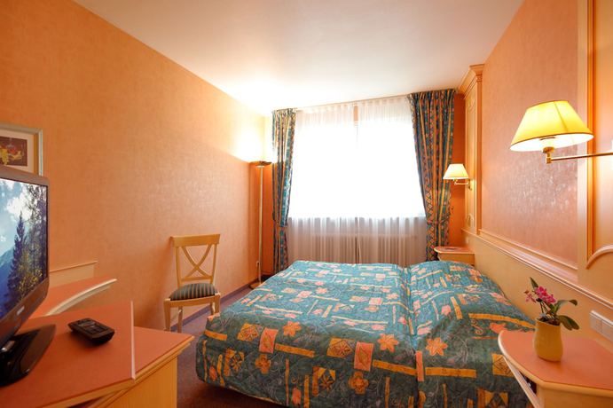 Imagen de la habitación del Hotel H&ocirc;tel Gruber, Steinheim. Foto 14