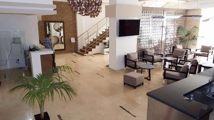 Imagen de los interiores del Hotel H&ocirc;tel Hadil. Foto 14