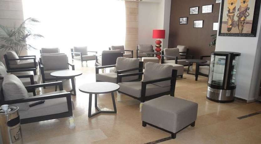 Imagen de los interiores del Hotel H&ocirc;tel Hadil. Foto 17