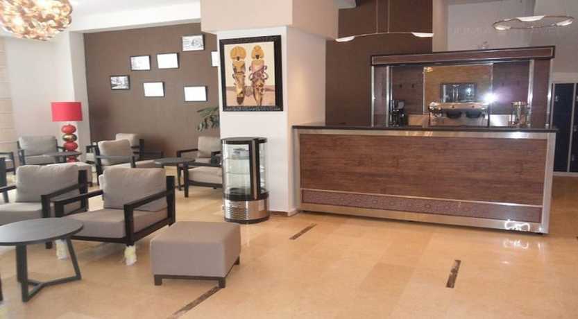 Imagen de los interiores del Hotel H&ocirc;tel Hadil. Foto 20
