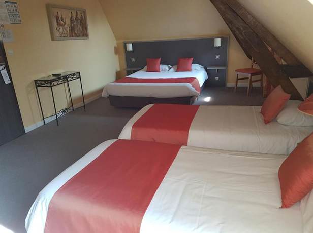 Imagen de la habitación del Hotel H&ocirc;tel Henri IV, COUTRAS. Foto 3