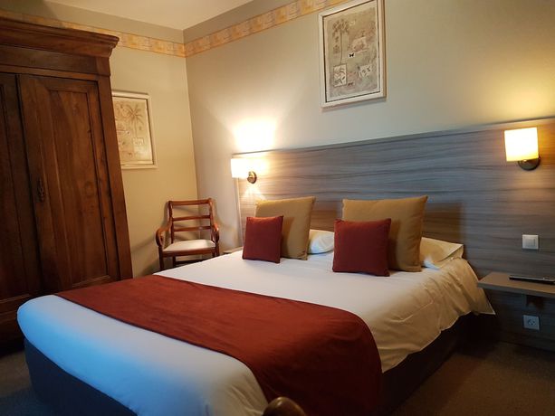 Imagen de la habitación del Hotel H&ocirc;tel Henri IV, COUTRAS. Foto 8