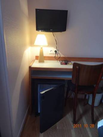 Imagen de la habitación del Hotel H&ocirc;tel Hermance. Foto 7