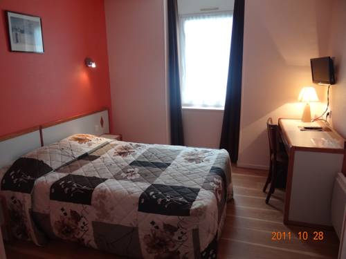 Imagen de la habitación del Hotel H&ocirc;tel Hermance. Foto 10