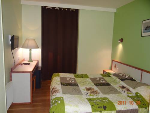 Imagen de la habitación del Hotel H&ocirc;tel Hermance. Foto 11