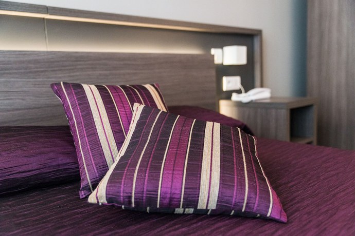 Imagen de la habitación del Hotel H&ocirc;tel Holidays and Work. Foto 11