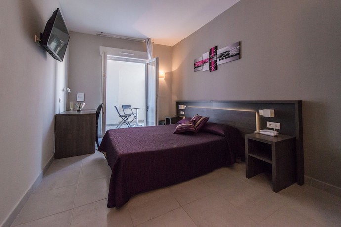 Imagen de la habitación del Hotel H&ocirc;tel Holidays and Work. Foto 18