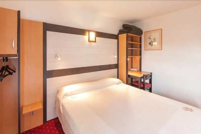 Imagen de la habitación del Hotel H&ocirc;tel Horus. Foto 7