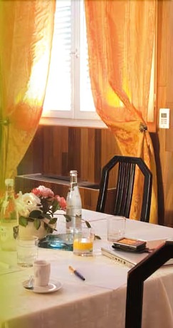 Imagen del bar/restaurante del Hotel H&ocirc;tel Horus. Foto 3