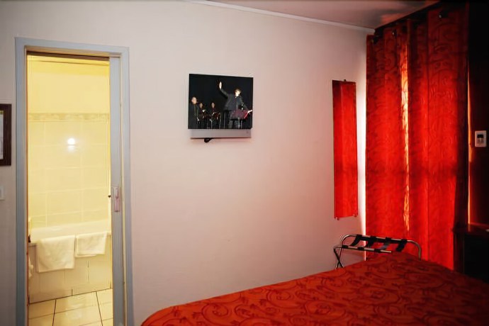 Imagen de la habitación del Hotel H&ocirc;tel Horus. Foto 8