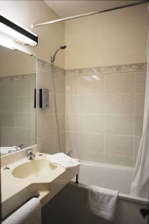 Imagen de la habitación del Hotel H&ocirc;tel Horus. Foto 9