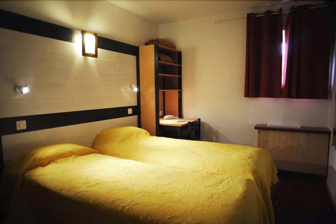 Imagen de la habitación del Hotel H&ocirc;tel Horus. Foto 11