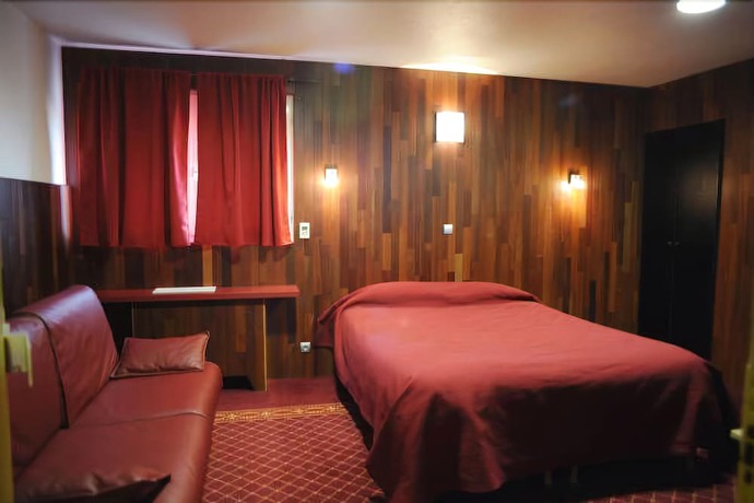 Imagen de la habitación del Hotel H&ocirc;tel Horus. Foto 18