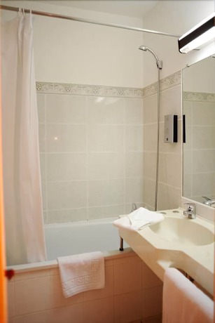 Imagen de la habitación del Hotel H&ocirc;tel Horus. Foto 20
