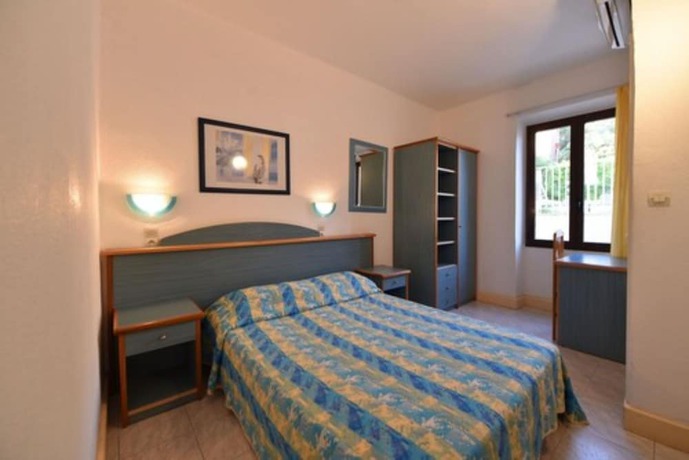 Imagen de la habitación del Hotel H&ocirc;tel Id&eacute;al, Ota. Foto 10