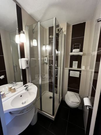 Imagen de la habitación del Hotel H&ocirc;tel Inn Design Langres Resto Novo. Foto 7