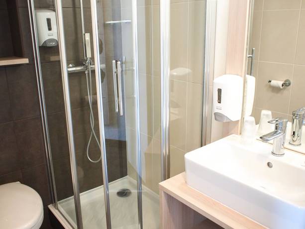 Imagen de la habitación del Hotel H&ocirc;tel Inn Design Vannes Resto Novo. Foto 10