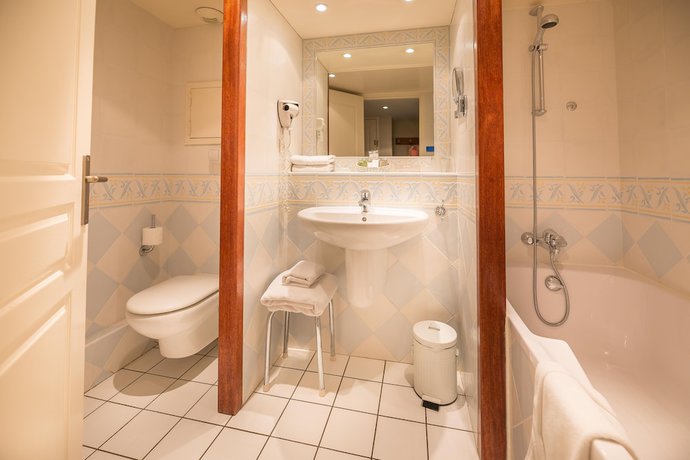 Imagen de la habitación del Hotel Hôtel Ithurria. Foto 15