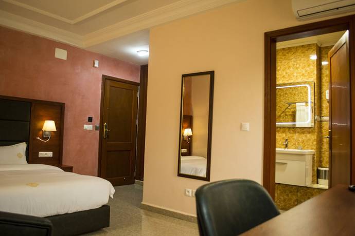 Imagen de la habitación del Hotel H&ocirc;tel JOUVENCE INTERNATIONAL. Foto 6