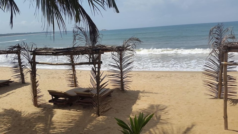 Imagen general del Hotel H&ocirc;tel LA FLOTTE. Foto 2