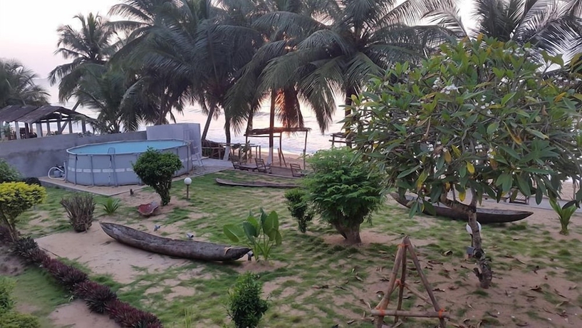 Imagen de los exteriores del Hotel H&ocirc;tel LA FLOTTE. Foto 13