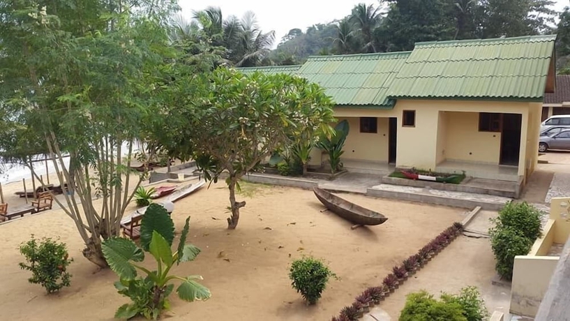 Imagen de los exteriores del Hotel H&ocirc;tel LA FLOTTE. Foto 14