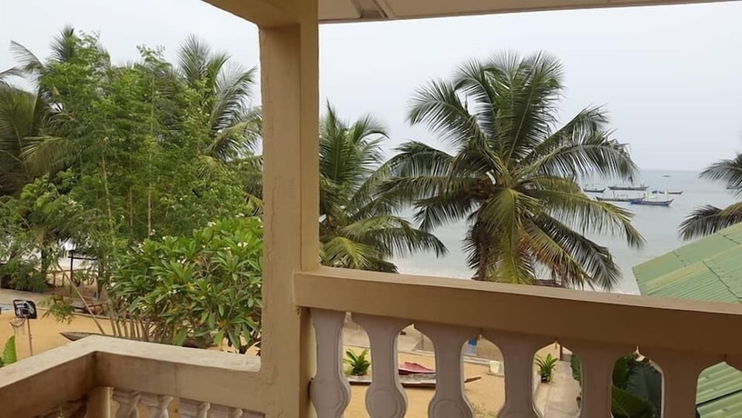 Imagen de los exteriores del Hotel H&ocirc;tel LA FLOTTE. Foto 15