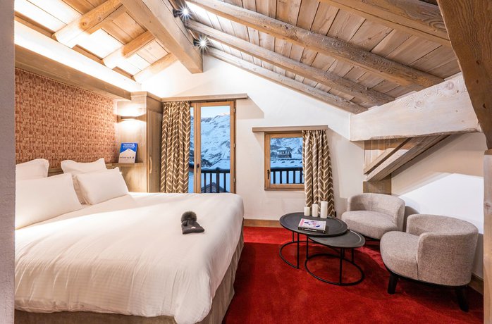 Imagen de la habitación del Hotel H&ocirc;tel L'Aigle du Montana by Les Etincelles. Foto 10
