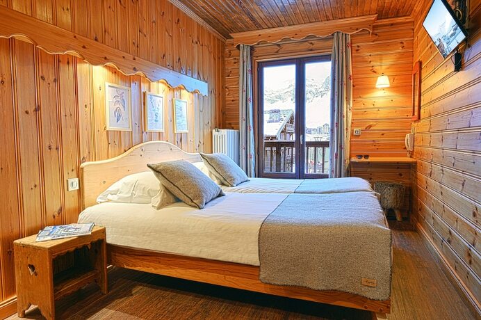 Imagen de la habitación del Hotel H&ocirc;tel L'Arbina. Foto 17