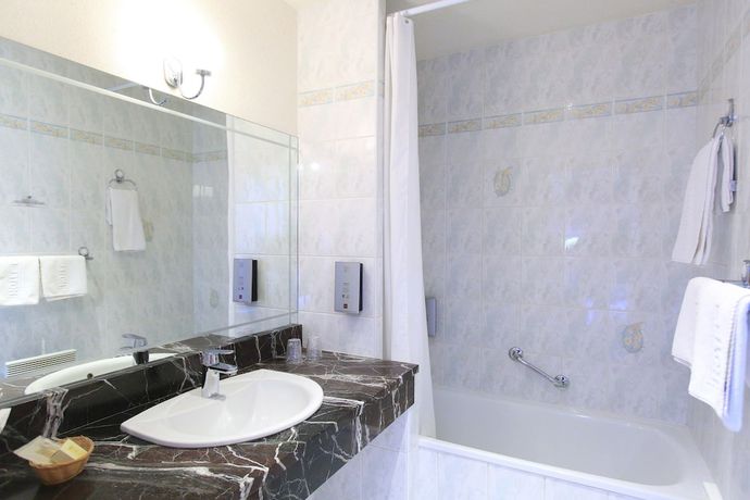 Imagen de la habitación del Hotel Hôtel L\'Escale. Foto 15