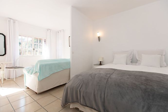 Imagen de la habitación del Hotel H&ocirc;tel L\'Escalet. Foto 9