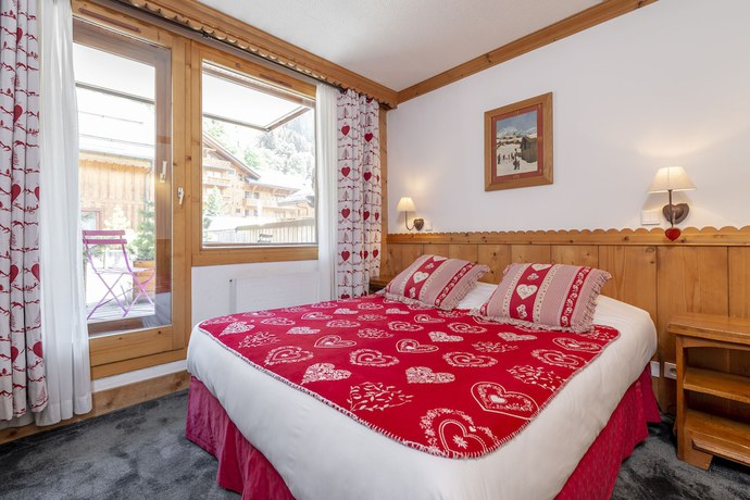 Imagen de la habitación del Hotel H&ocirc;tel L\'Eterlou. Foto 18