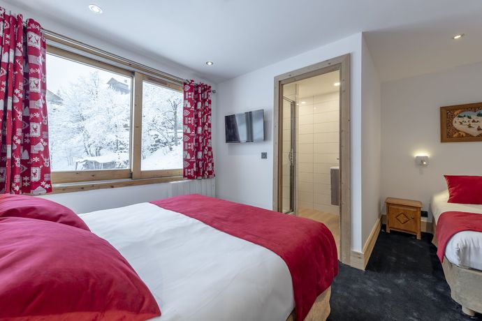 Imagen de la habitación del Hotel H&ocirc;tel L\'Eterlou. Foto 19