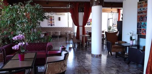 Imagen general del Hotel Hôtel L\'Hacienda. Foto 4