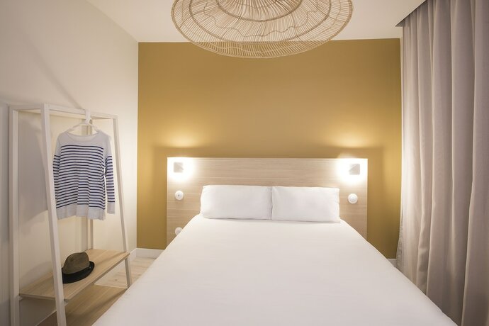 Imagen de la habitación del Hotel Hôtel LIFE Marseille VP Vieux-Port. Foto 14
