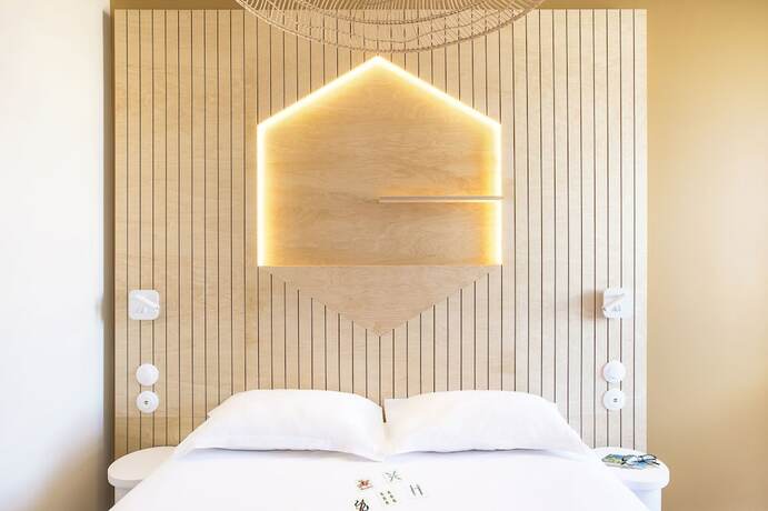 Imagen de la habitación del Hotel Hôtel LIFE Marseille VP Vieux-Port. Foto 17