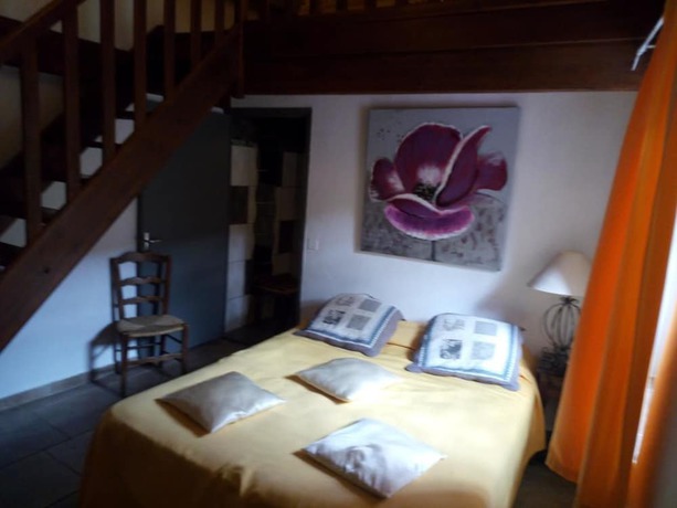 Imagen de la habitación del Hotel H&ocirc;tel L\'Oronge. Foto 16