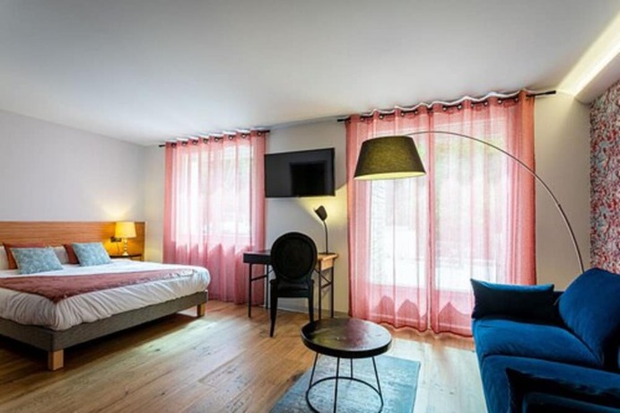 Imagen general del Hotel Hôtel L\'Ouvrée Restaurant le 428. Foto 1