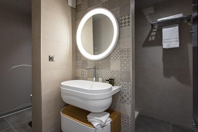 Imagen de la habitación del Hotel H&ocirc;tel L\'Ouvr&eacute;e Restaurant le 428. Foto 10