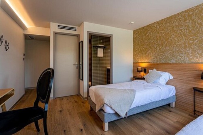 Imagen de la habitación del Hotel H&ocirc;tel L\'Ouvr&eacute;e Restaurant le 428. Foto 16