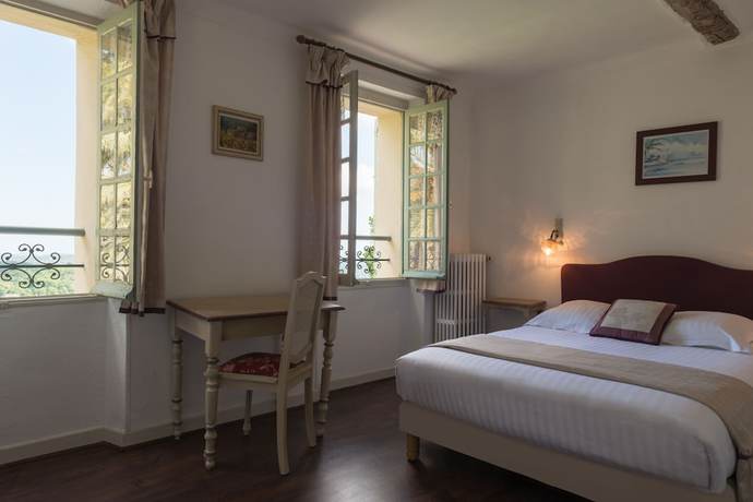 Imagen de la habitación del Hotel Hôtel La Bellaudière. Foto 2